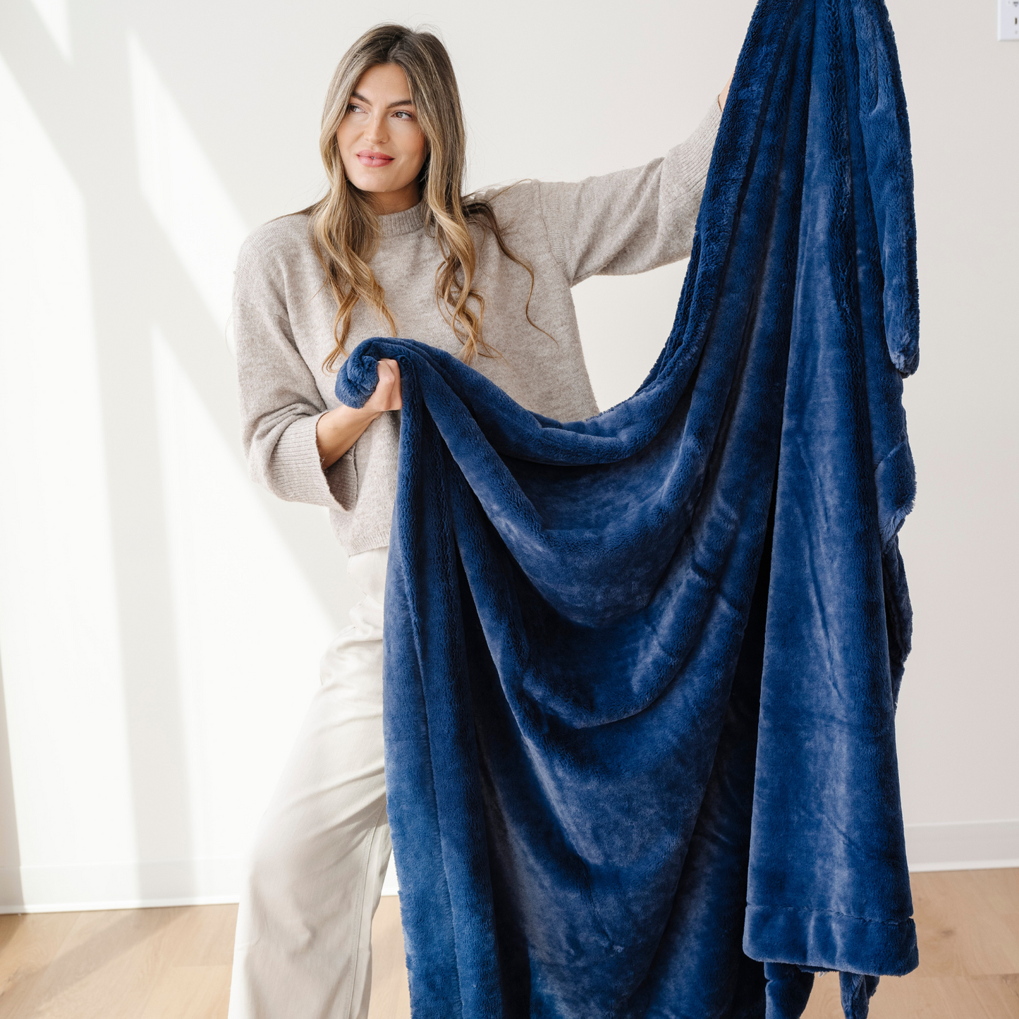 LUSH XL THROW BLANKETS