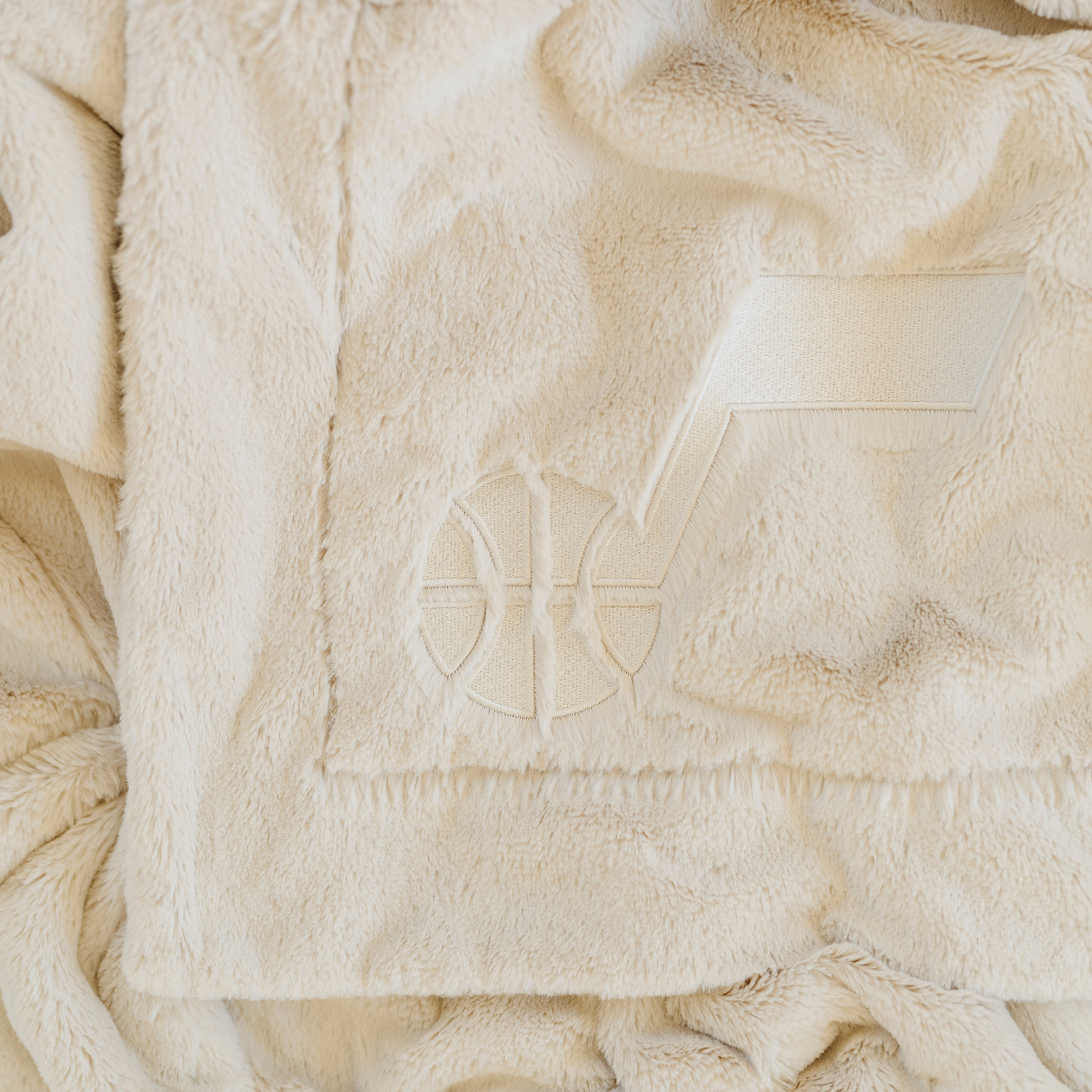 LUSH THROW BLANKETS