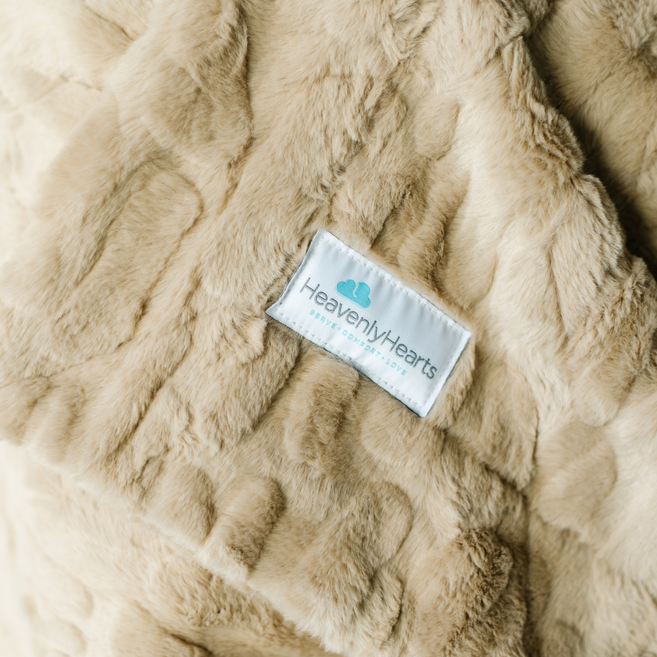 PATTERNED FAUX FUR XL THROW BLANKETS
