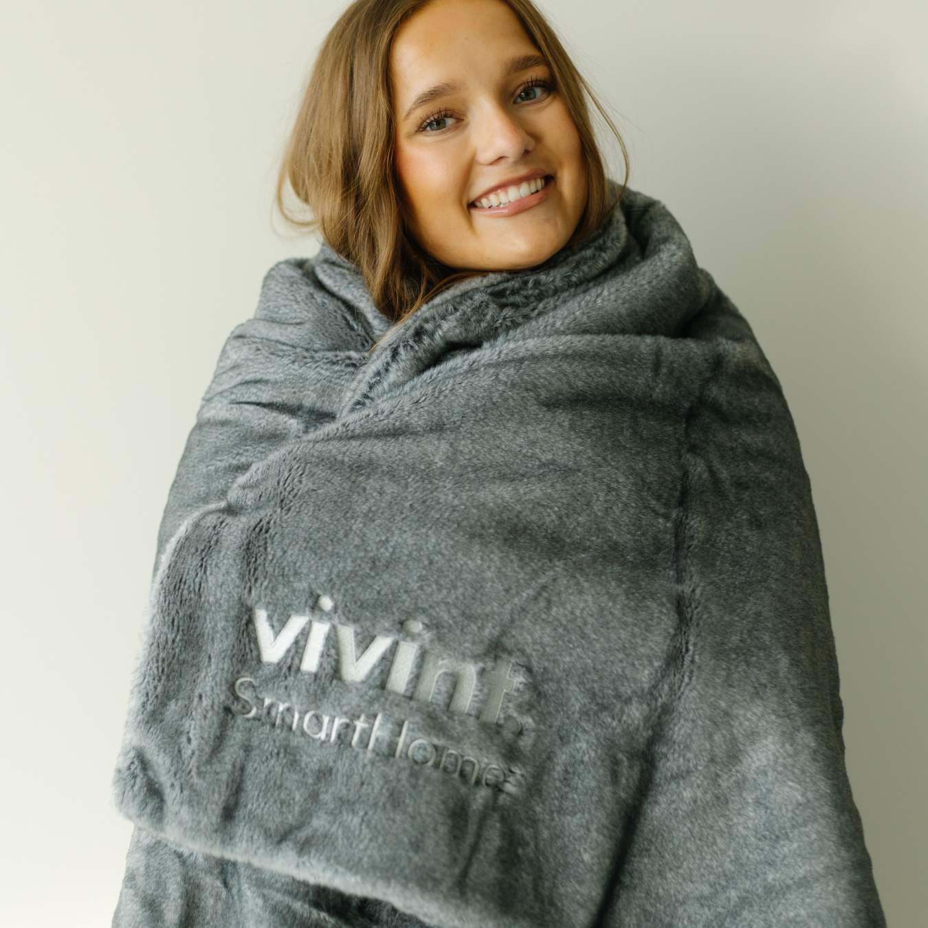 GRAND FAUX FUR XL THROW BLANKETS
