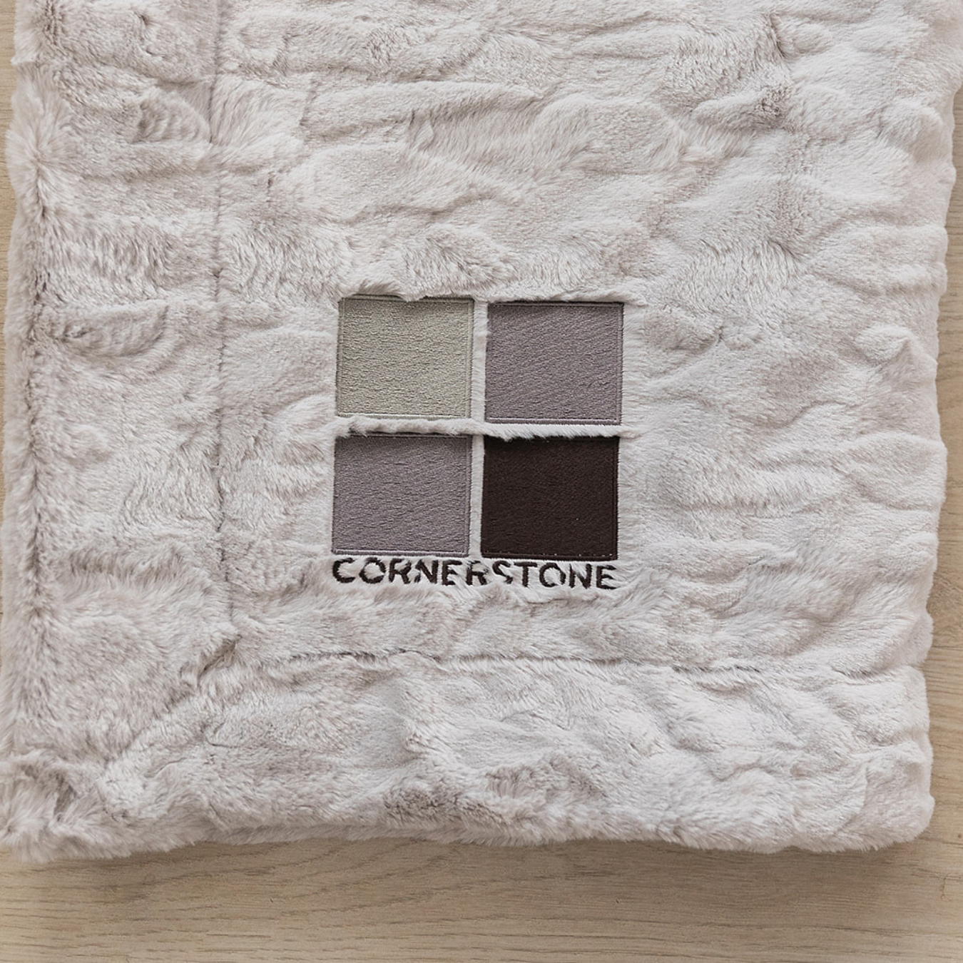 PATTERNED FAUX FUR XL THROW BLANKETS
