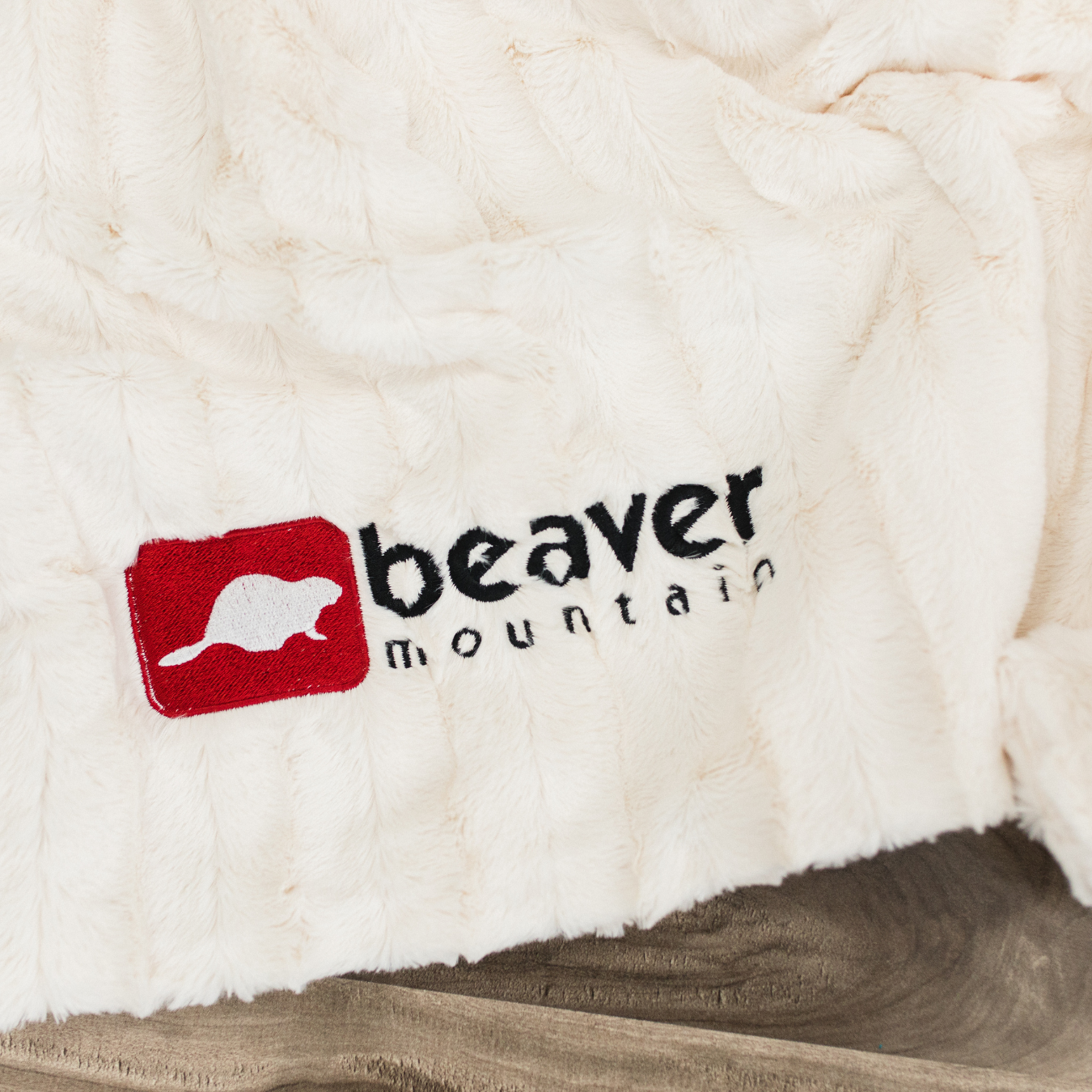 PATTERNED FAUX FUR XL THROW BLANKETS