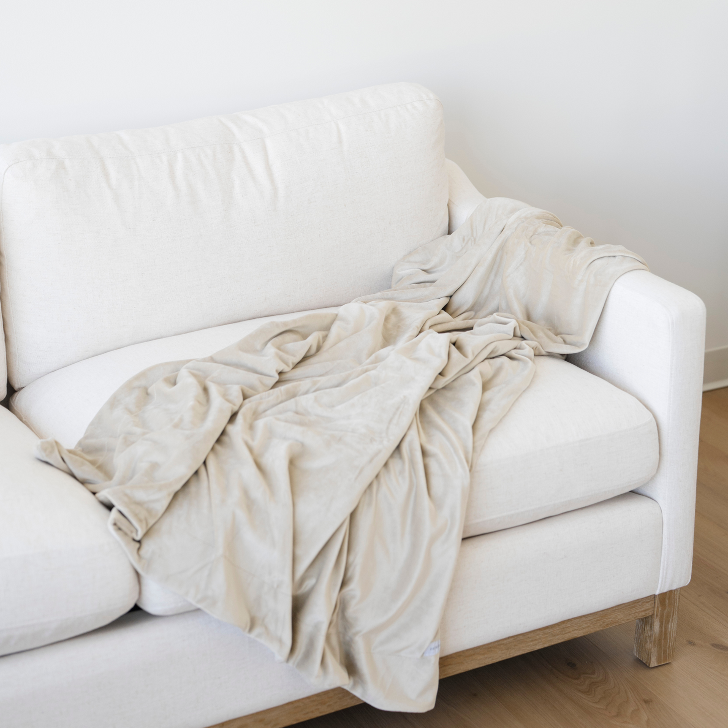 MINKY STRETCH XL THROW BLANKETS