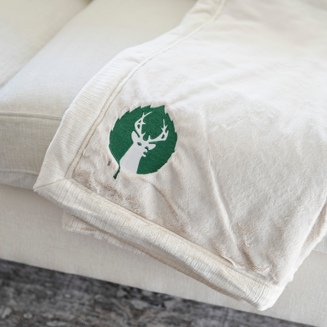 LUSH XL BLANKETS